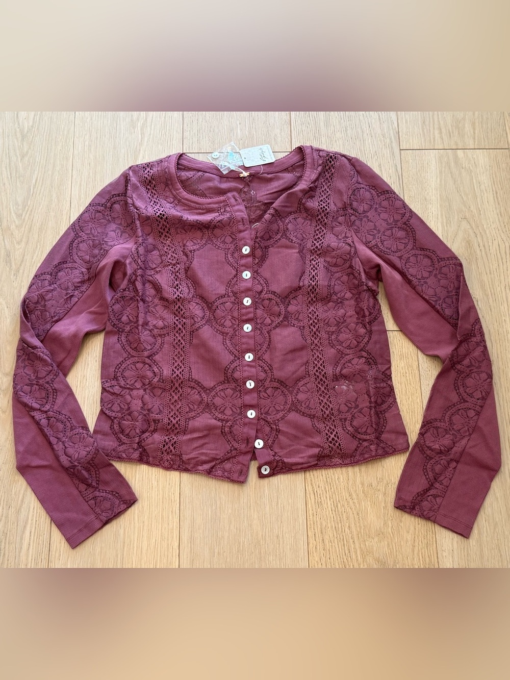 RARE NWT Free People Jae Sheer Lace Knit Top Crushed Berry Long Sleeve Bohemian - Picture 4 of 7